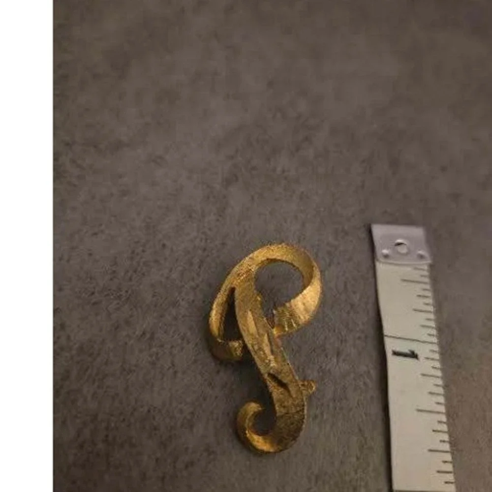 Vintage Mamselle Initial P Brooch Gold Tone Cursive Script Textured Letter Pin
